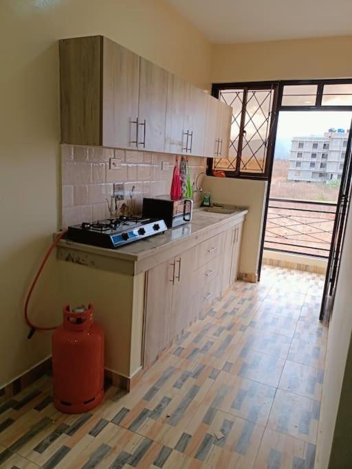 1 Bedroom Fully Furnished Luxurious Apartment Voi Town Экстерьер фото